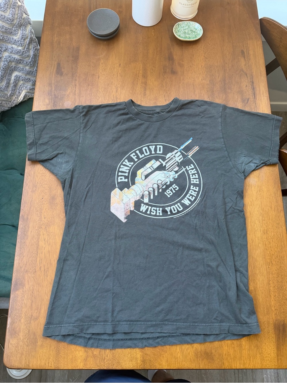 2013 Pink Floyd T shirt - men’s medium